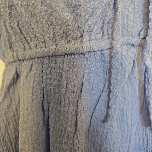 All in Favor Periwinkle Blue Mini Dress Size Medium NWT Flutter Sleeves Keyhole - Picture 4 of 8